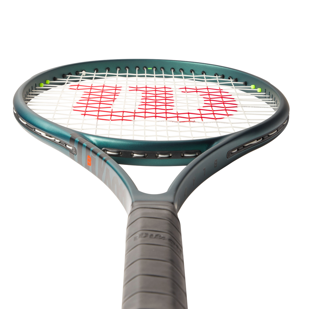 Blade 104 V9 Tennis Racket